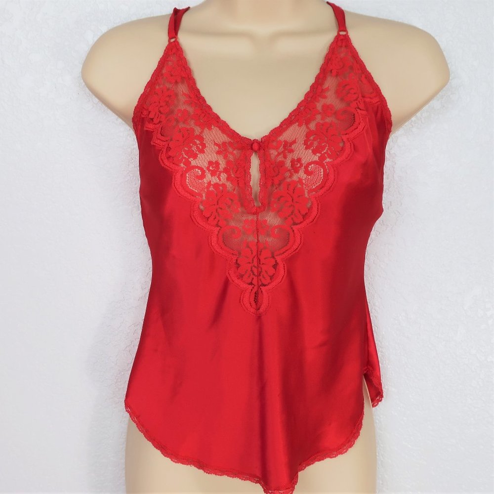 Chantilly Maidenform Size 34/S Camisole Red Lace Keyhole Neckline